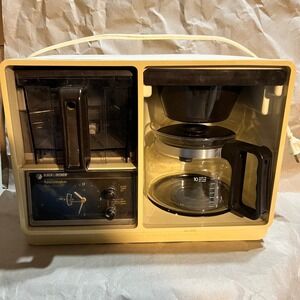 Black & Decker 10 Cup Spacemaker Coffee‎ Maker Cream Vintage SDC2A Auto Shut-Off